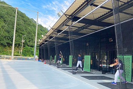 バッティングセンターの様子1